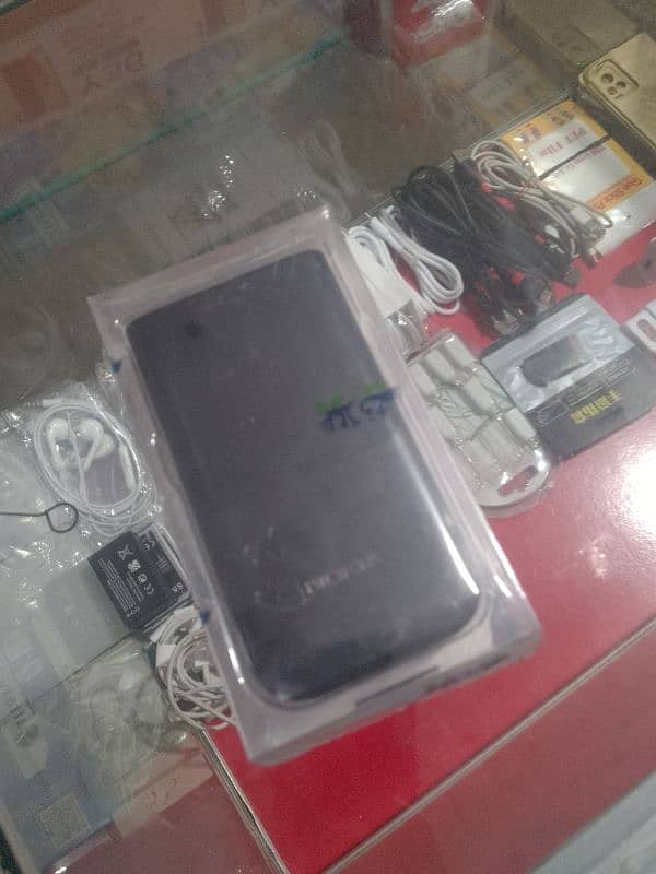 Nokia 2720flip dual sim box pack 0