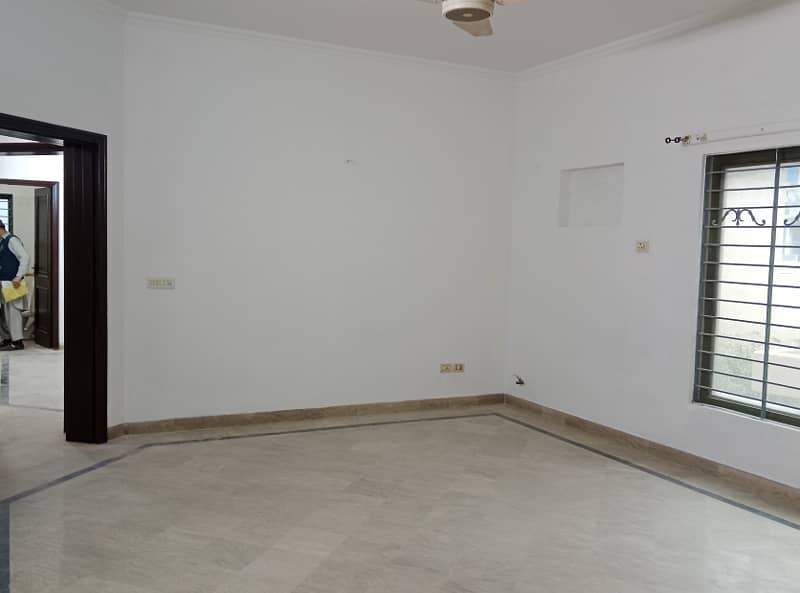 22 Marla Upper Portion For Rent In Guldasht Town A Block 1