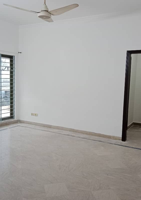 22 Marla Upper Portion For Rent In Guldasht Town A Block 6