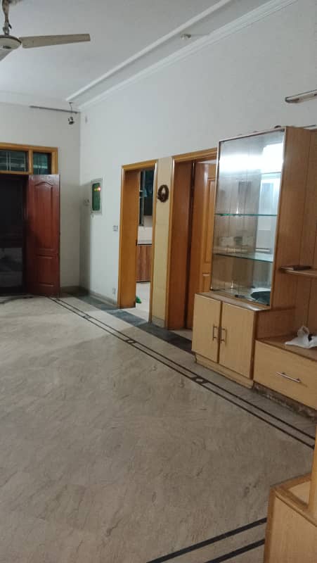 12 Marla Lower Portion For Rent In Saddar Officer Colony 3