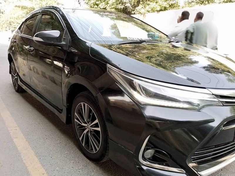 Toyota Altis Grande 2018 3