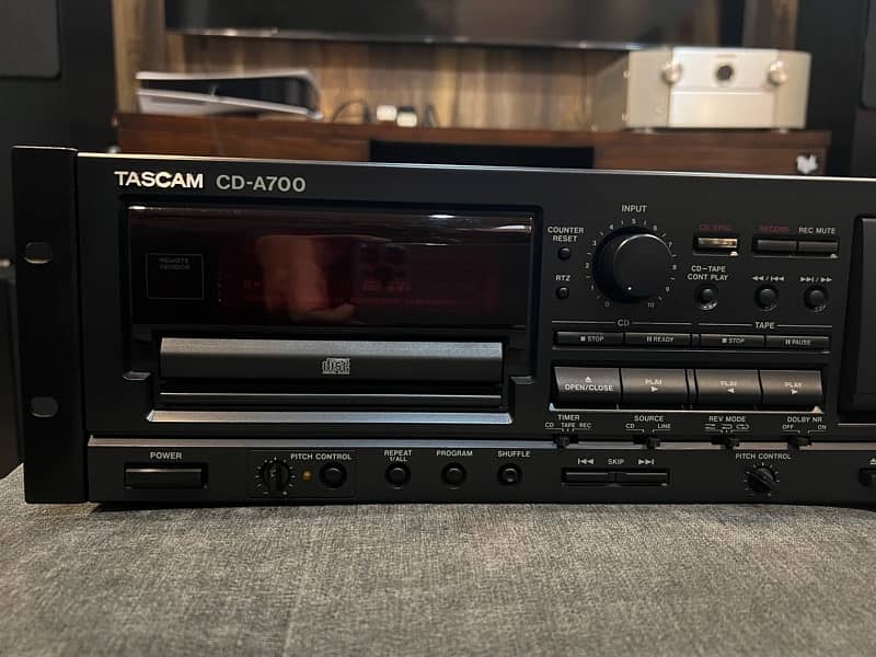 TASCAM CD-A700 CD Player / Cassette Combination Deck 0