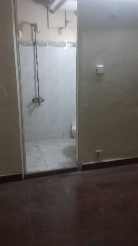 three bed dd apartment for rent in johar 4