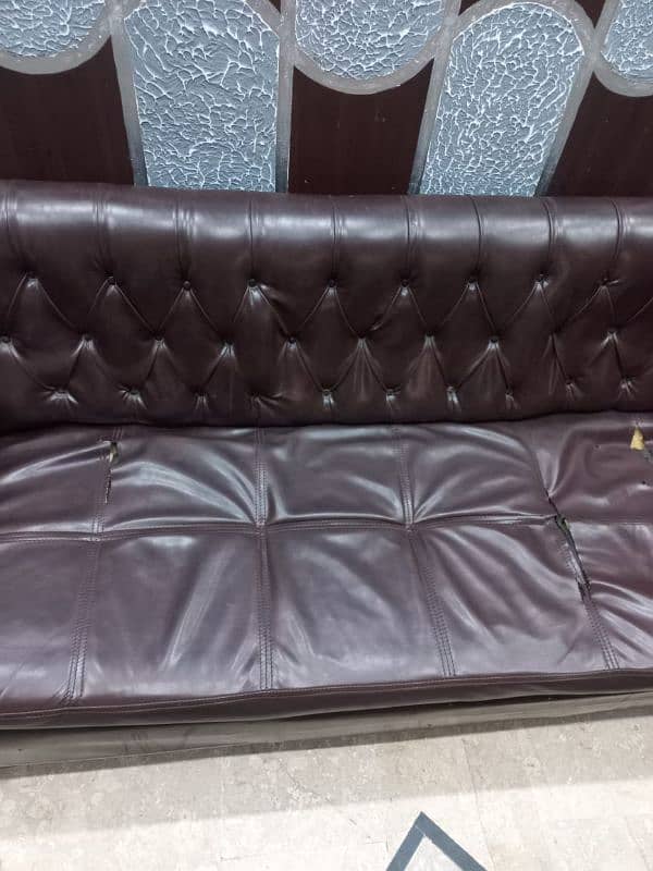 sofa urgent sell 3