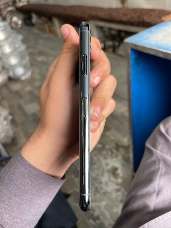 iPhone 11 pro max non pta 2