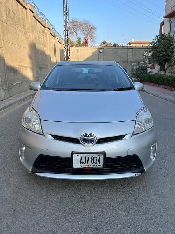 Toyota Prius 2014 1