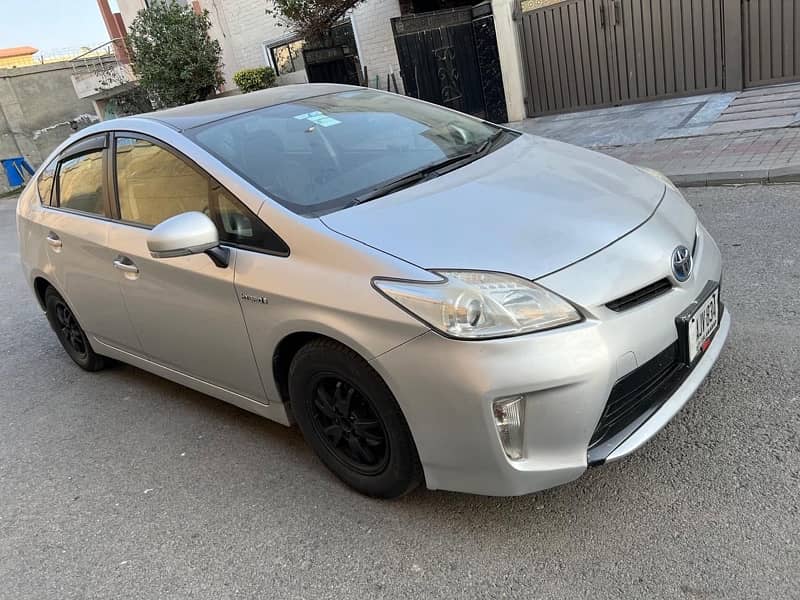 Toyota Prius 2014 5