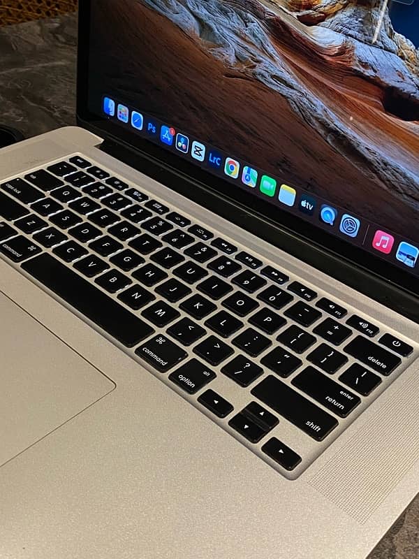 MacBook Pro 1