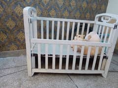 baby bed with NEW mattress