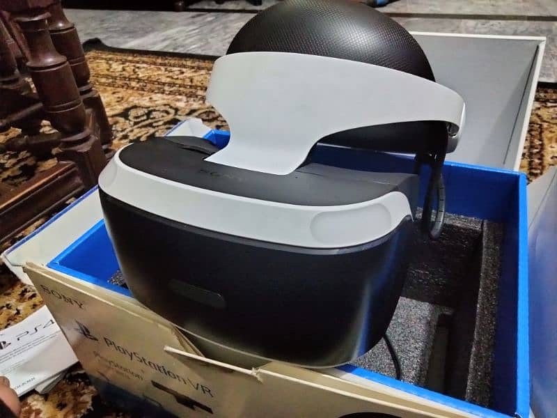 Playstation 4 VR headset 2