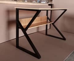 K shape table