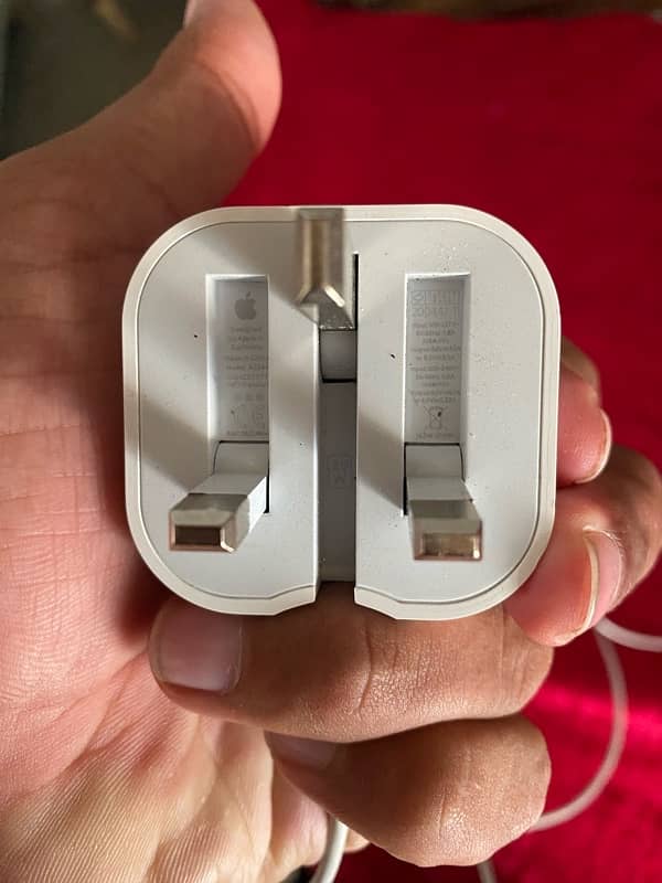 iPhone charger 0