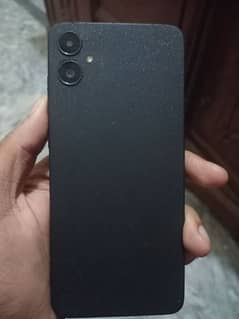 Samsung a05 with box & 4/64gb