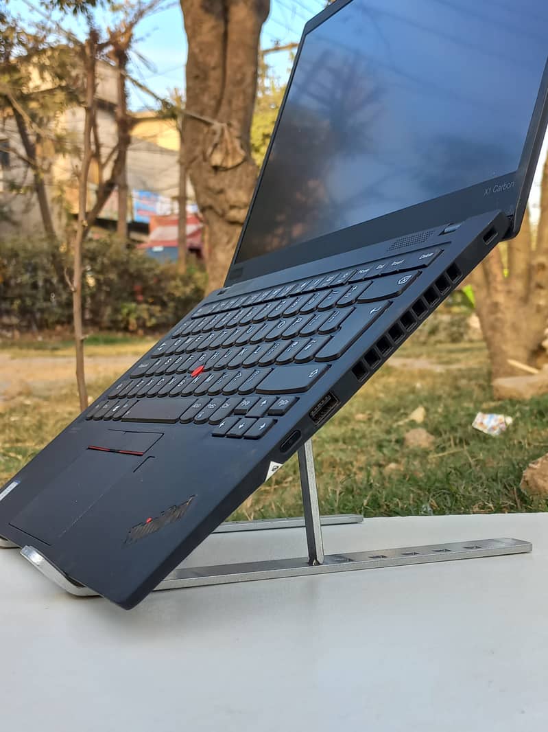 Laptop lenovo x1 carbon core i5 8th gen 16gb ram | Touch Screen 12