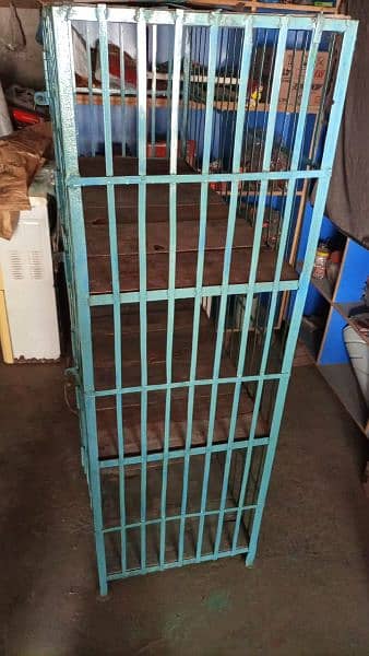 pure iron cage 3 portion front 4 feet height 5.4 inch wirdth 1.12 inch 2