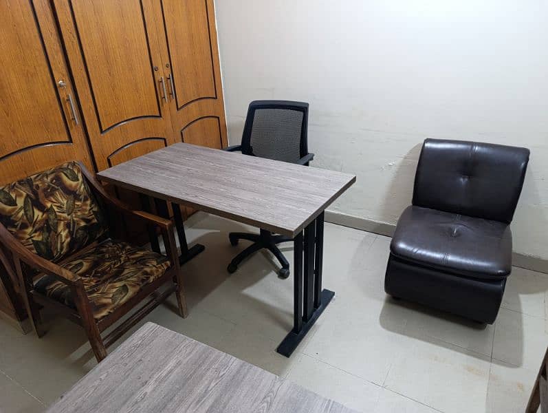 Furnished office for rent at low budget,100MB internet&working made 4