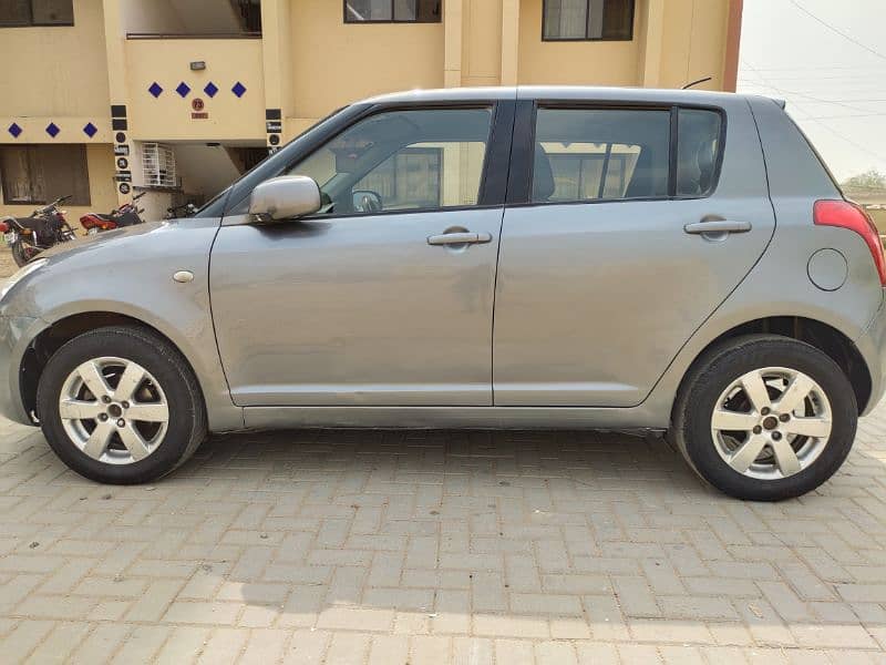 Suzuki Swift 2011 8