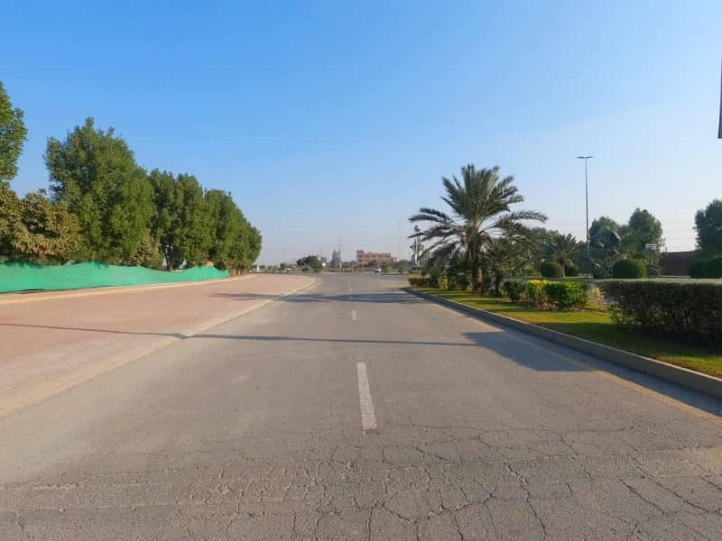 Ideally Located Commercial Plot Of 8 Marla Is Available For Sale In Lahore 12