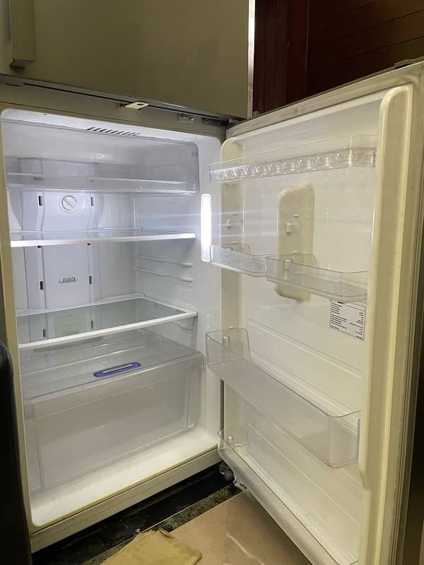 Samsung fridge Large 4