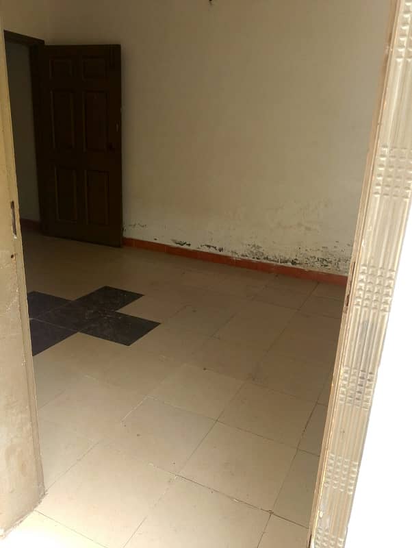 1 Kanal Sapret Entry Uper Portion for rent in aitchison Housing Society for Family & Bachlors + office (Call center + Software house) 5