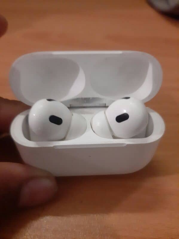 apple airpods pro 0