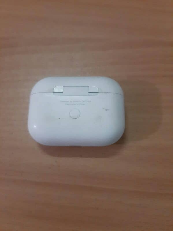 apple airpods pro 4