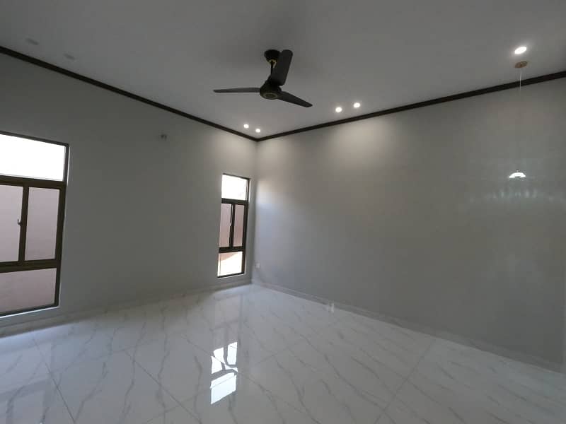 Prime Location House For sale In Beautiful Gulshan-e-Maymar - Sector W 14