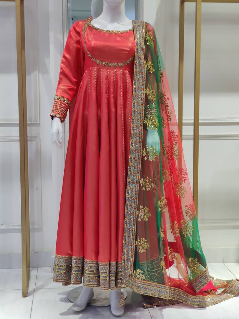 Luxury Festive Dresses for Sale – Embroidered & Stylish Outfits 7