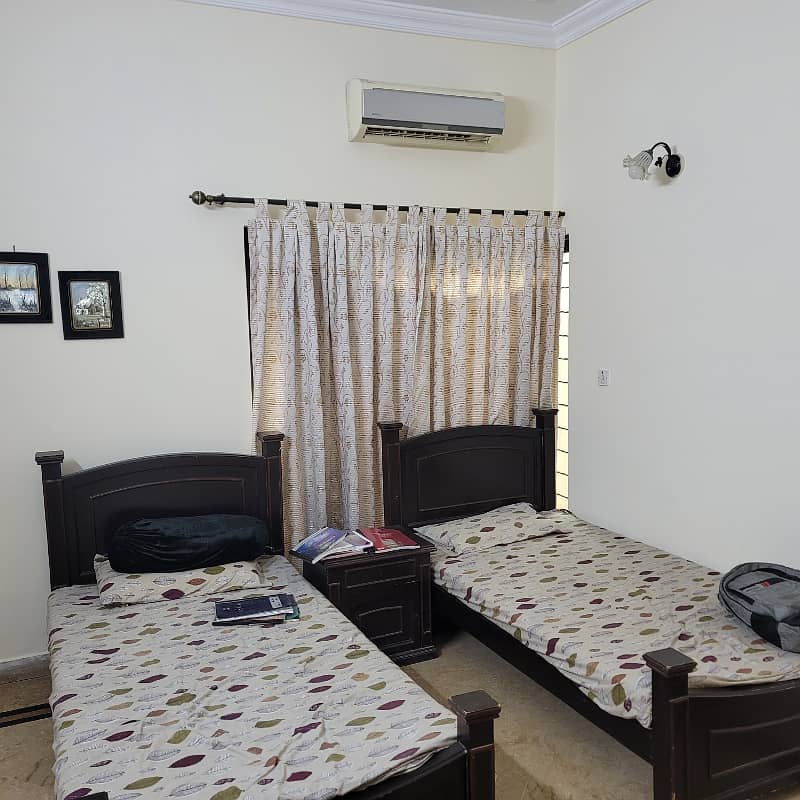 1 Kanal Corner Facing Park House For Urgent Sale 20