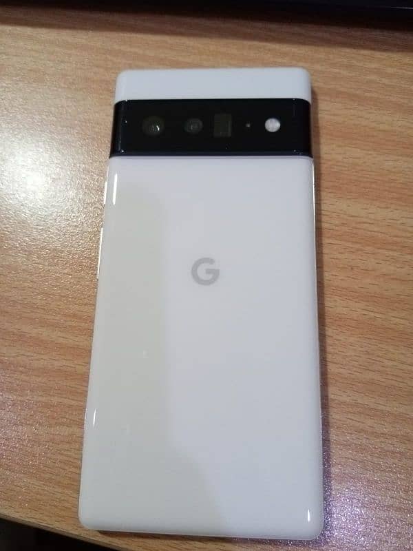 Pixel 6 pro 10/10 condition 2