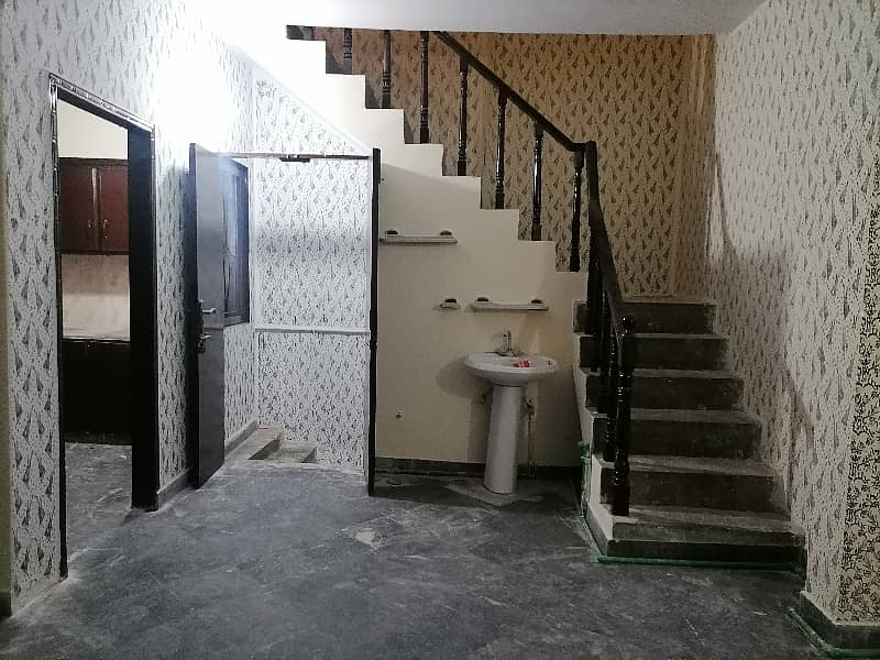 Ideally Located House For Sale In Allama Iqbal Town - Nizam Block Available 2