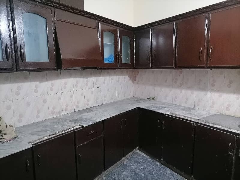 Ideally Located House For Sale In Allama Iqbal Town - Nizam Block Available 5