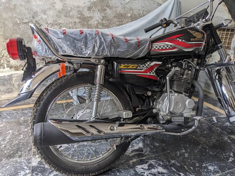 Honda CG 125 2024 9