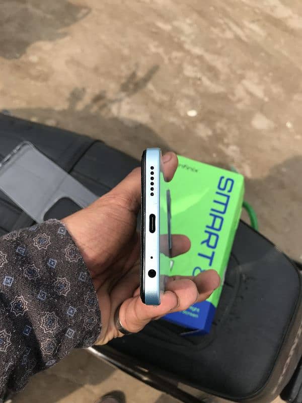 infinix smart 8pro 1