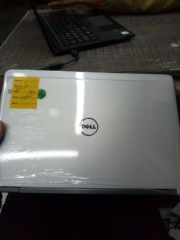 DELL latitude e7240 0