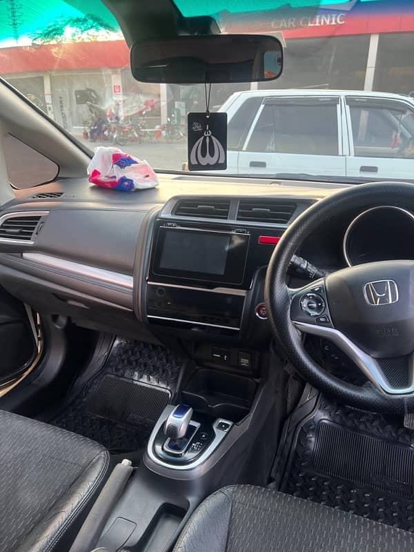 Honda Fit 2013 9