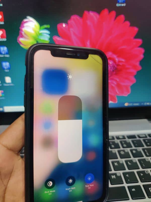 iphone XR 6