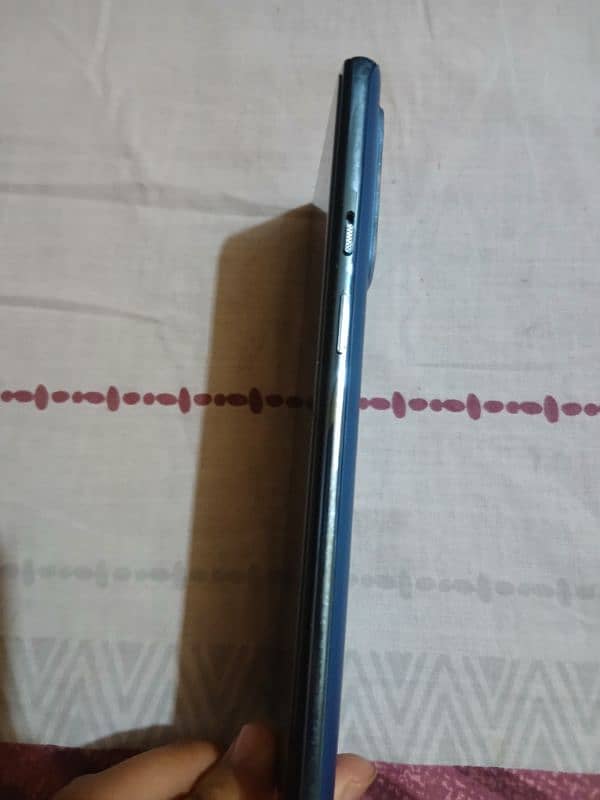 OnePlus 9 5G – [RAM:8gb/Storage Variant:128gb], Excellent Condition 2