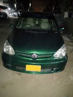 Toyota Platz 2003 | FL grade. Engine mileage: 130,000 km