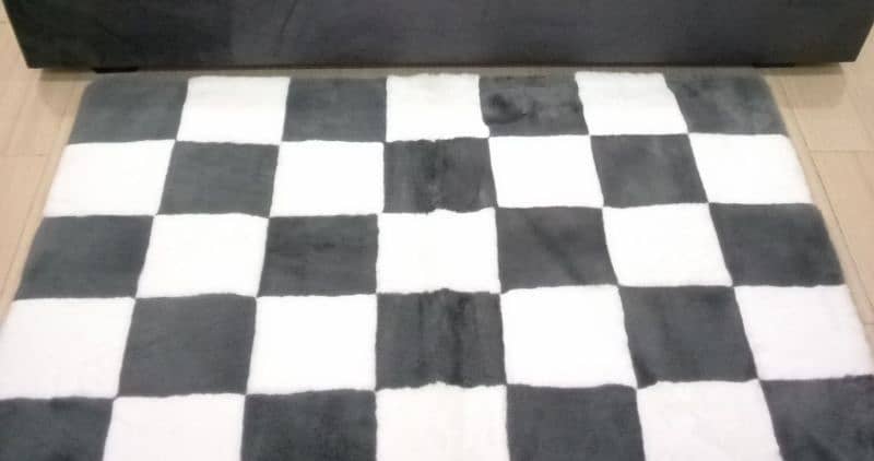 soft rug urgent sale 1