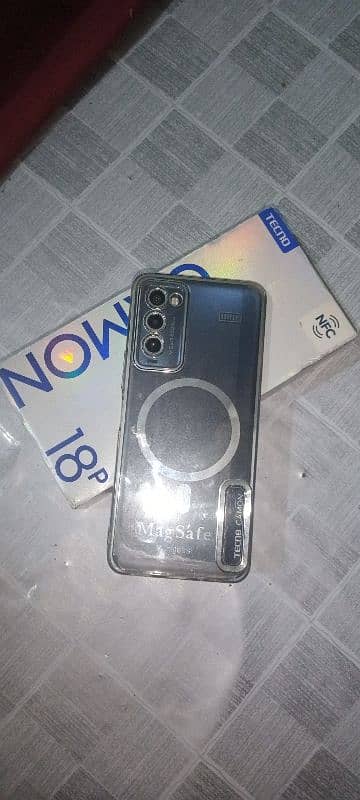 tecno camon 18p 0