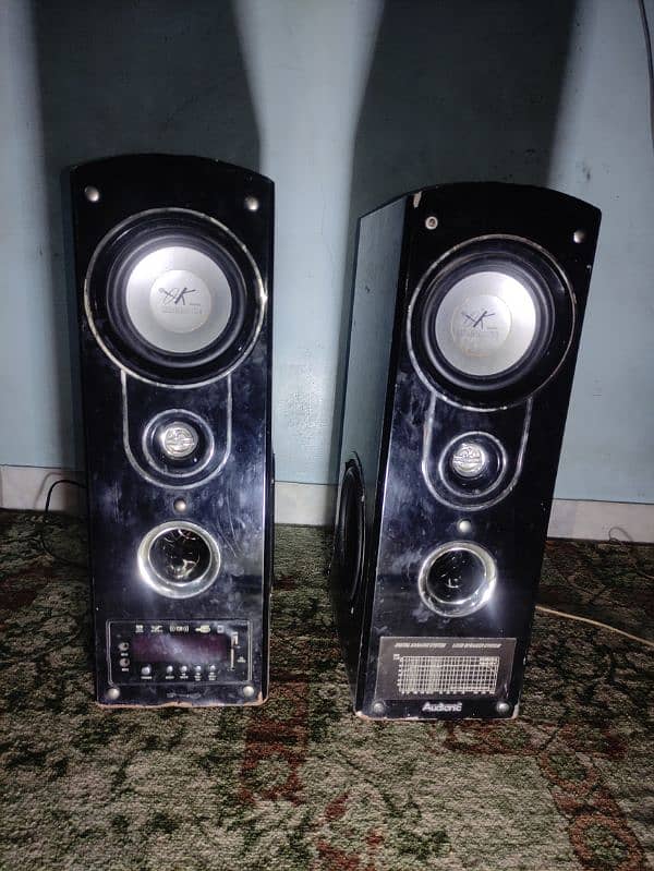 Digital karaoke system Loud speaker system 0