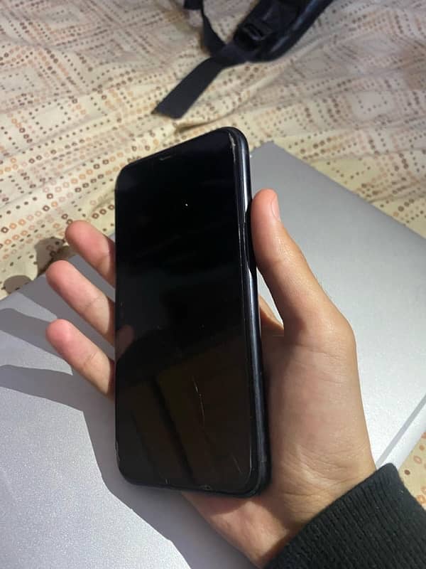 iphone XR 1