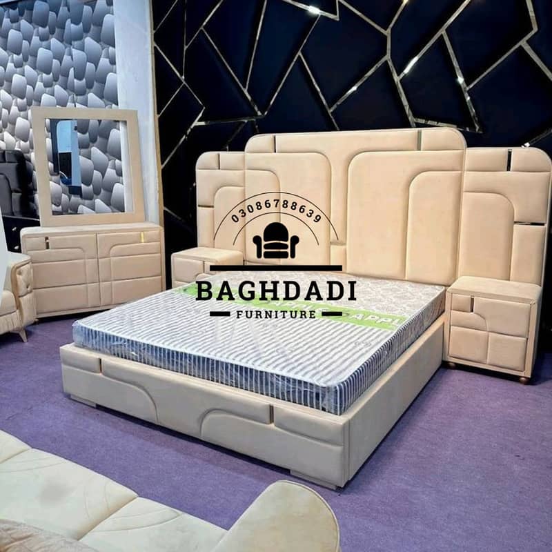 bed / double bed / king size bed / poshish bed / bed set / side table 7