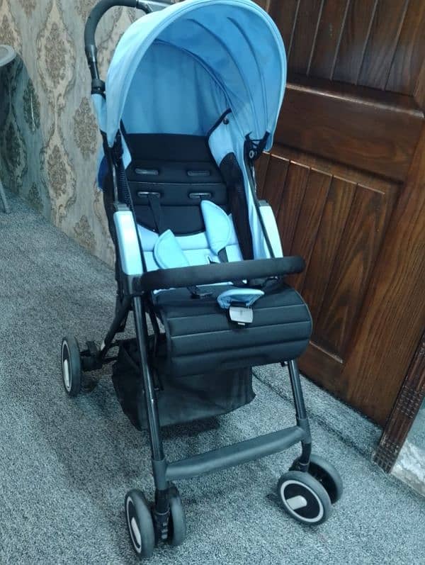 Baby Pram Looks Like Brand New 4