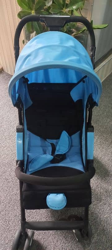 Baby Pram Looks Like Brand New 11