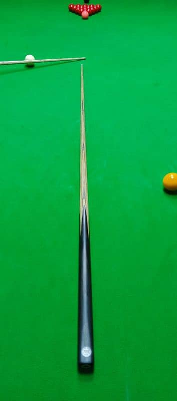 MKR Ultimate Snooker Stick 1