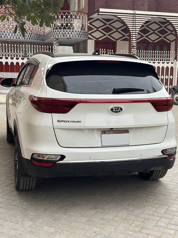 KIA Sportage FWD 2022 2