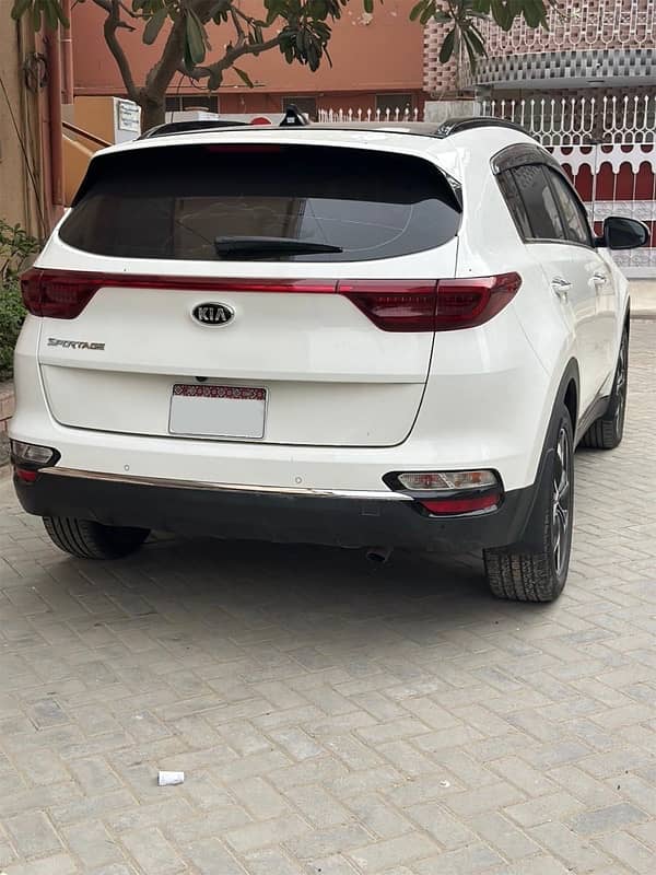 KIA Sportage FWD 2022 3