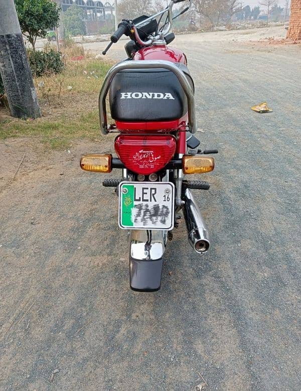 Honda cd 70 16/17 lush condition (only call) 4